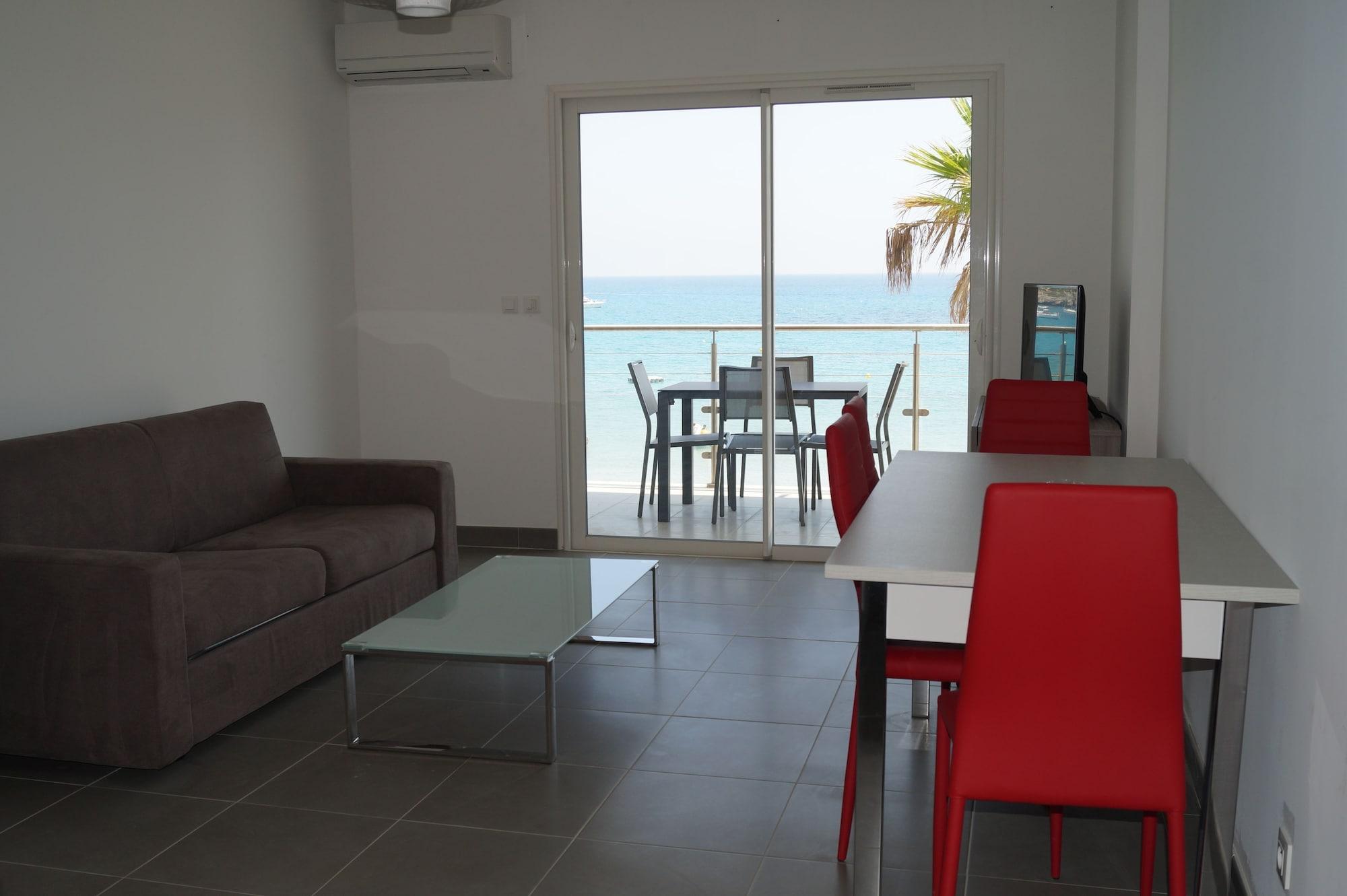 Residence Villa Tyrrenia Макинаджо Екстериор снимка