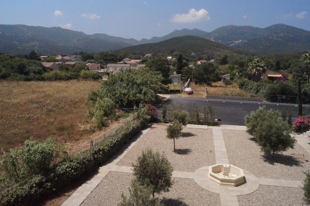 Residence Villa Tyrrenia Макинаджо Екстериор снимка